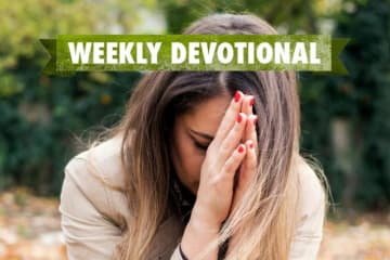 Weekly Devotional: Woman Praying