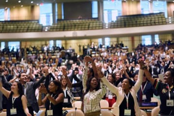 Honors students at conference