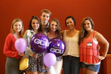 A group of high school students visiting GCU