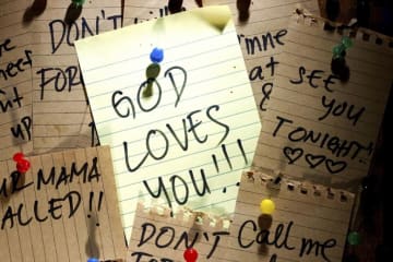 note that says "God loves you"