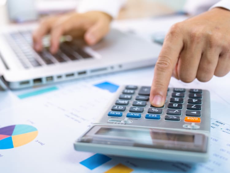 CPA/ Accountant calculating