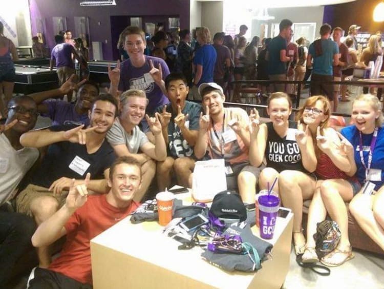 High school students visiting GCU with friends