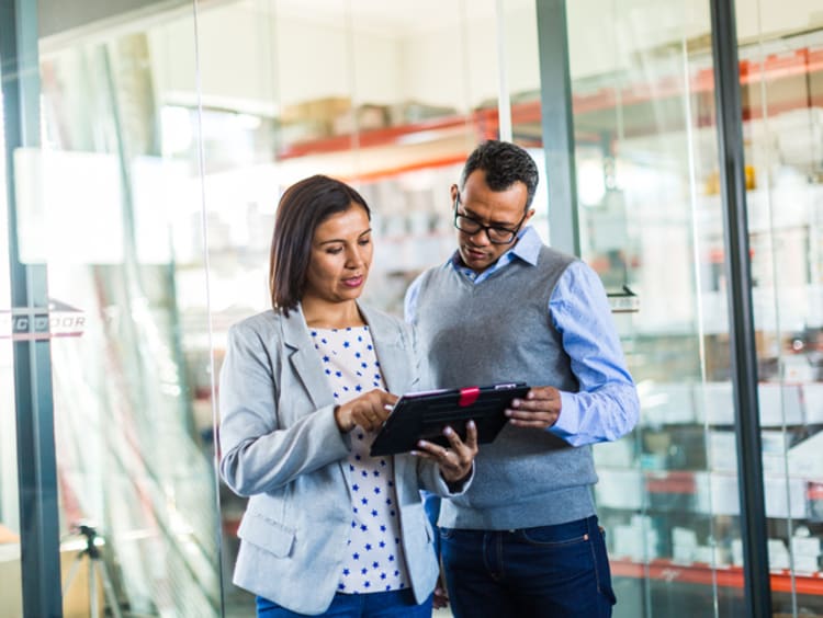 Supply chain management in warehouse