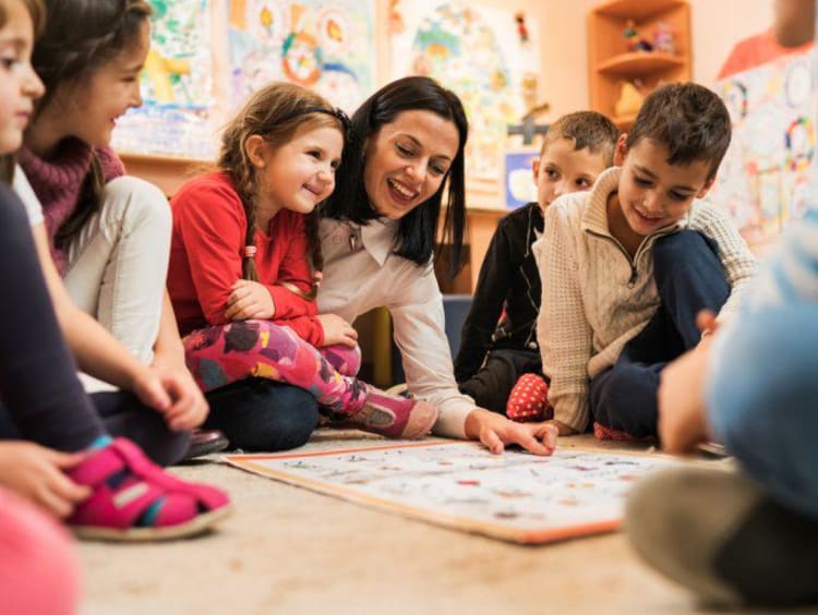 student teaching young children