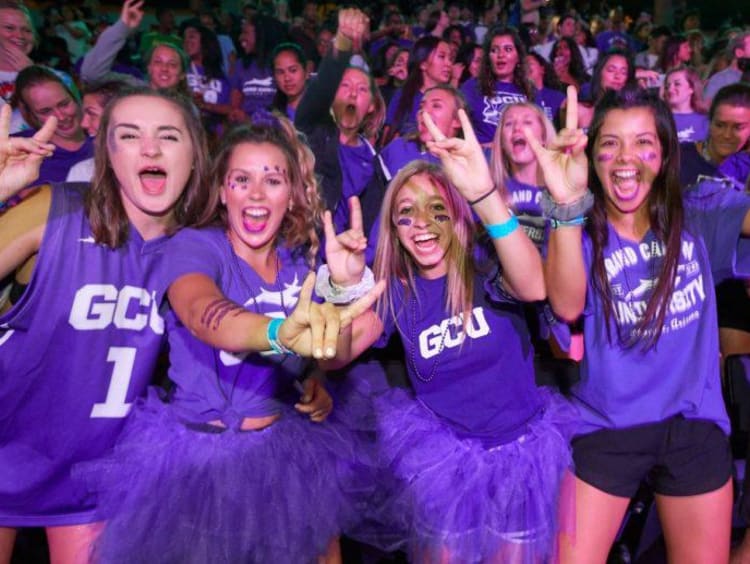 GCU students cheering