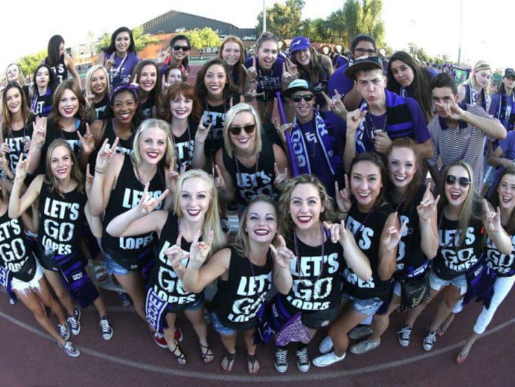 A group of enthusiastic GCU students