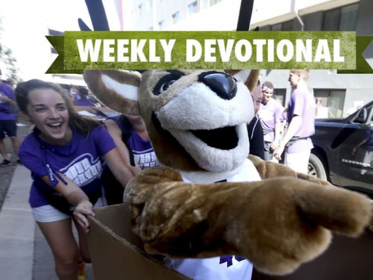 Thunder points ahead in Welcome Week photo