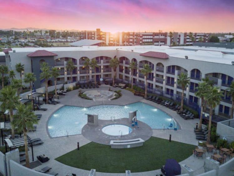 The GCU Hotel courtyard and pool