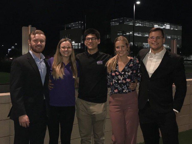 a group of 5 people