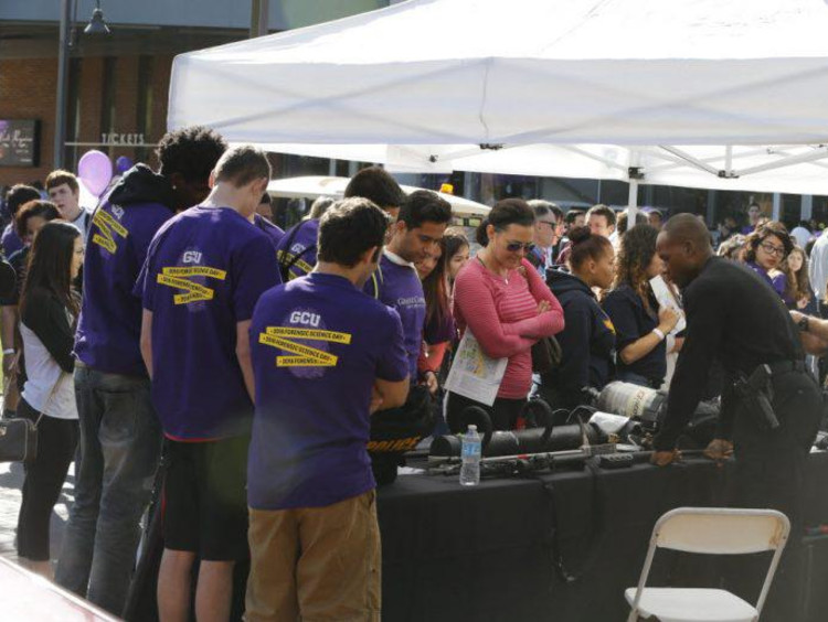 GCU students at a forensic science fair
