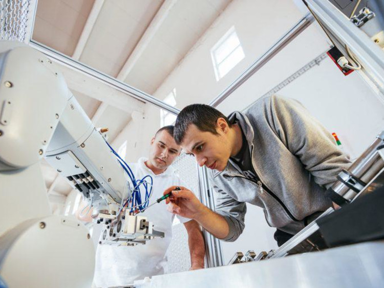 Robotics engineer