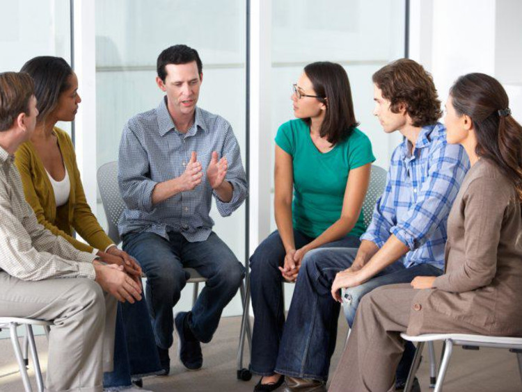 Addiction counseling students get together for team discussion