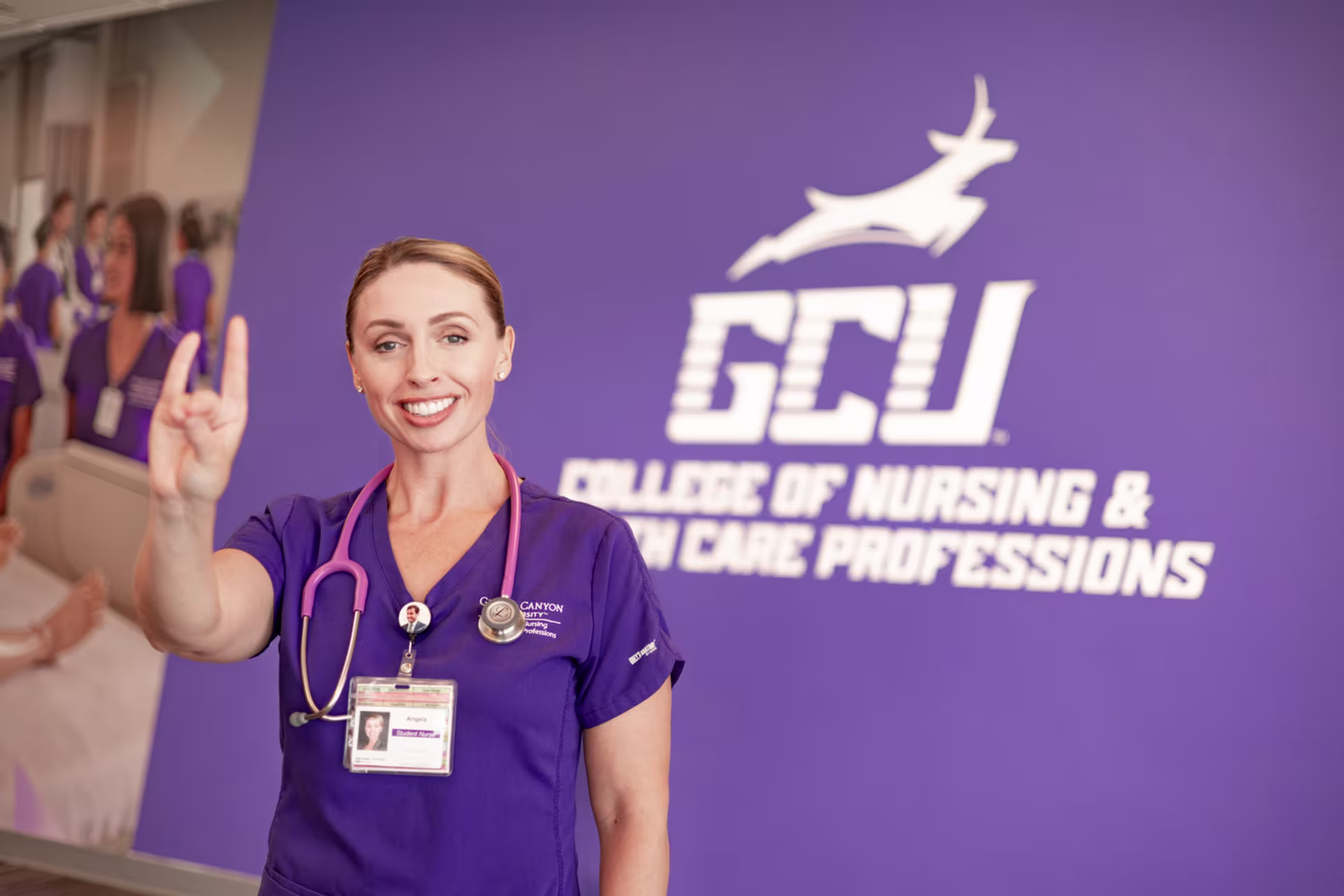 ABSN program admissions at Grand Canyon University – nursing student welcomes prospective applicants at GCU’s College of Nursing.