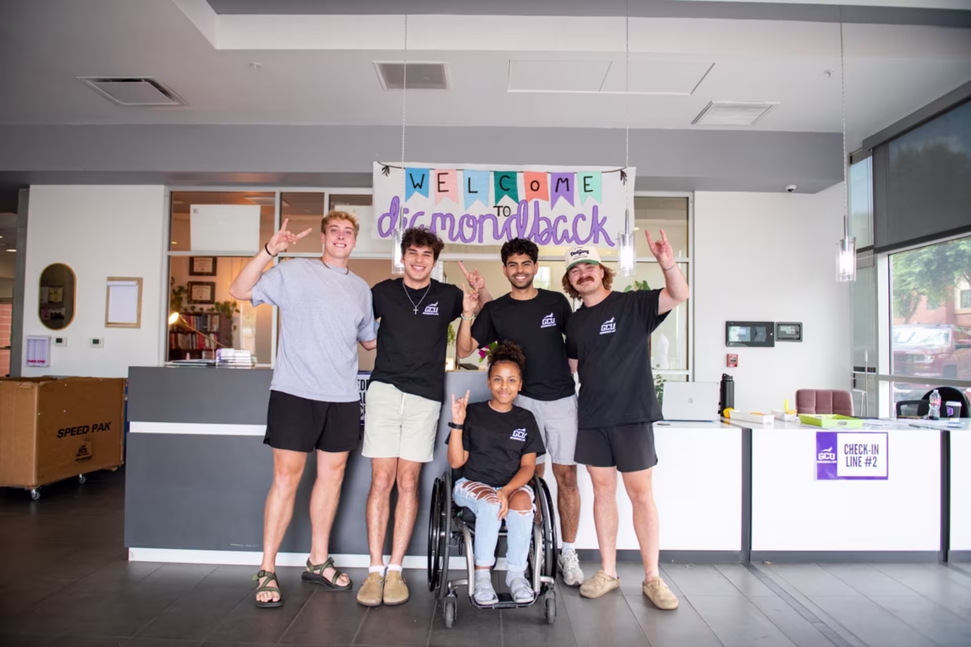gcu student in wheelchair participates in welcome week at diamondback apartments