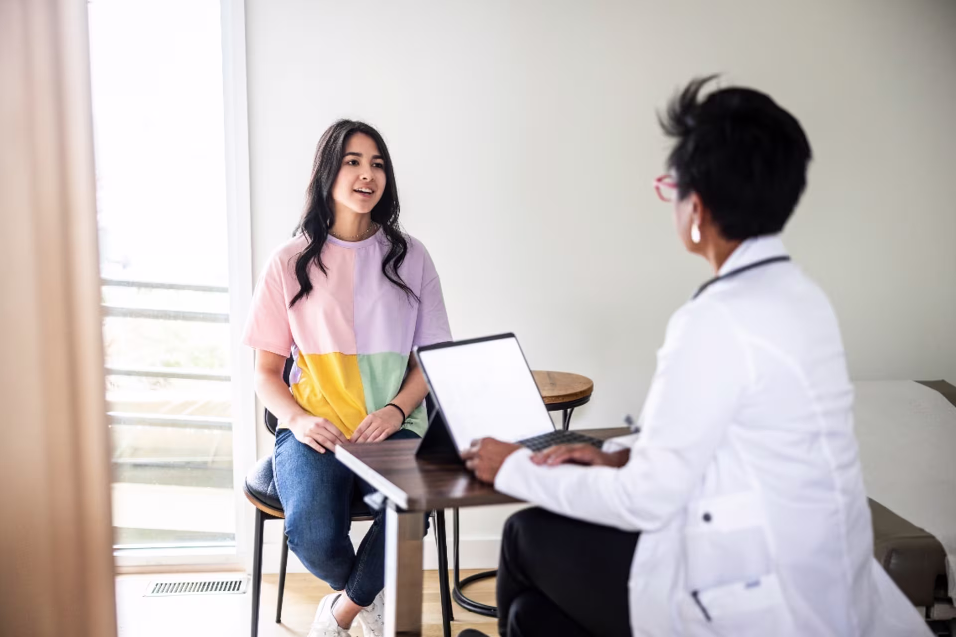 Client meeting with a mental health counselor during a supportive therapy session.