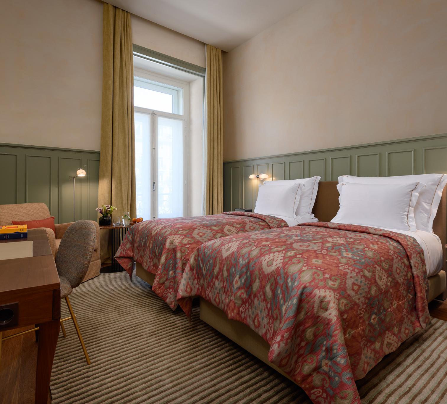 Classic Chiado Twin Room
