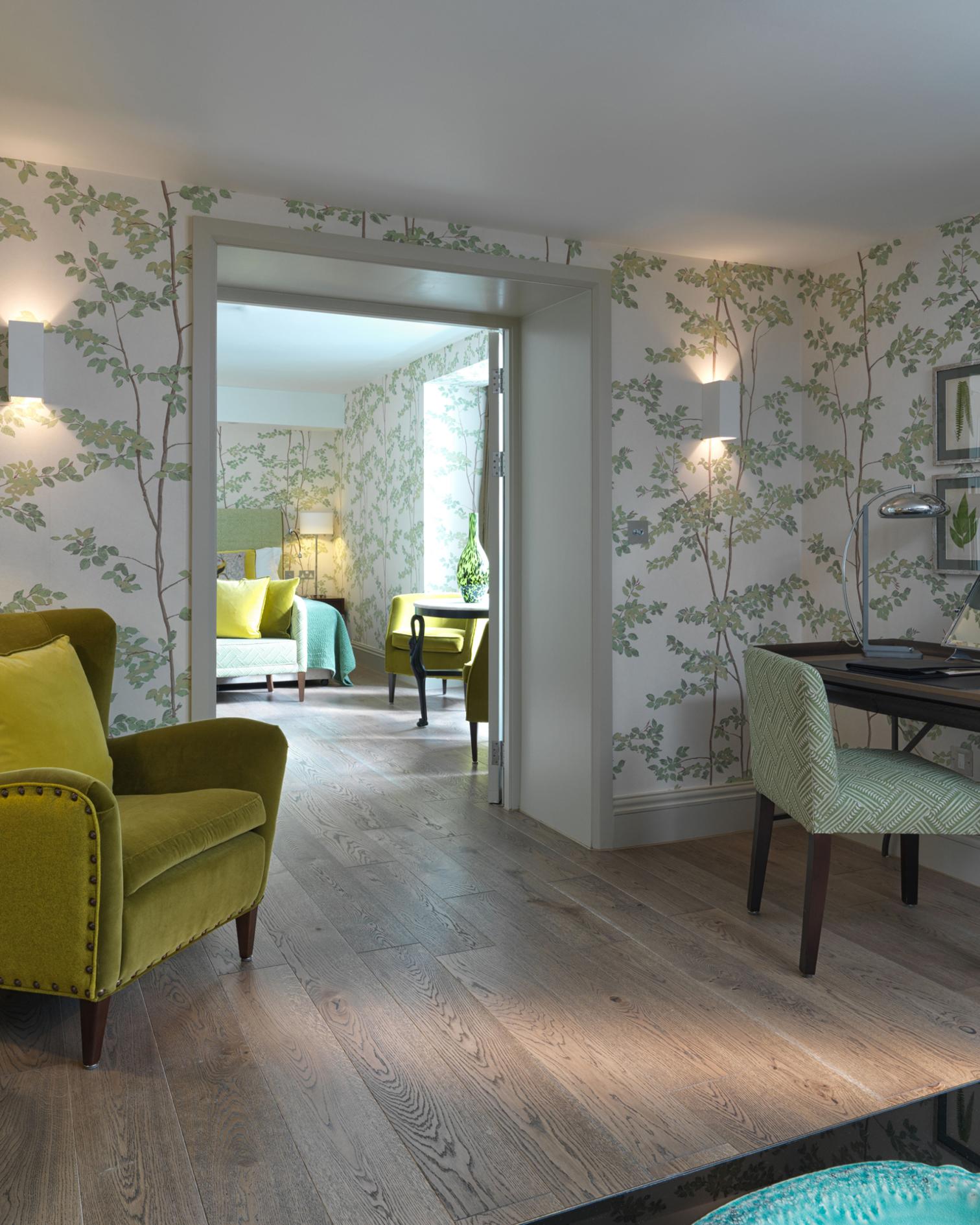 Brown's Suite