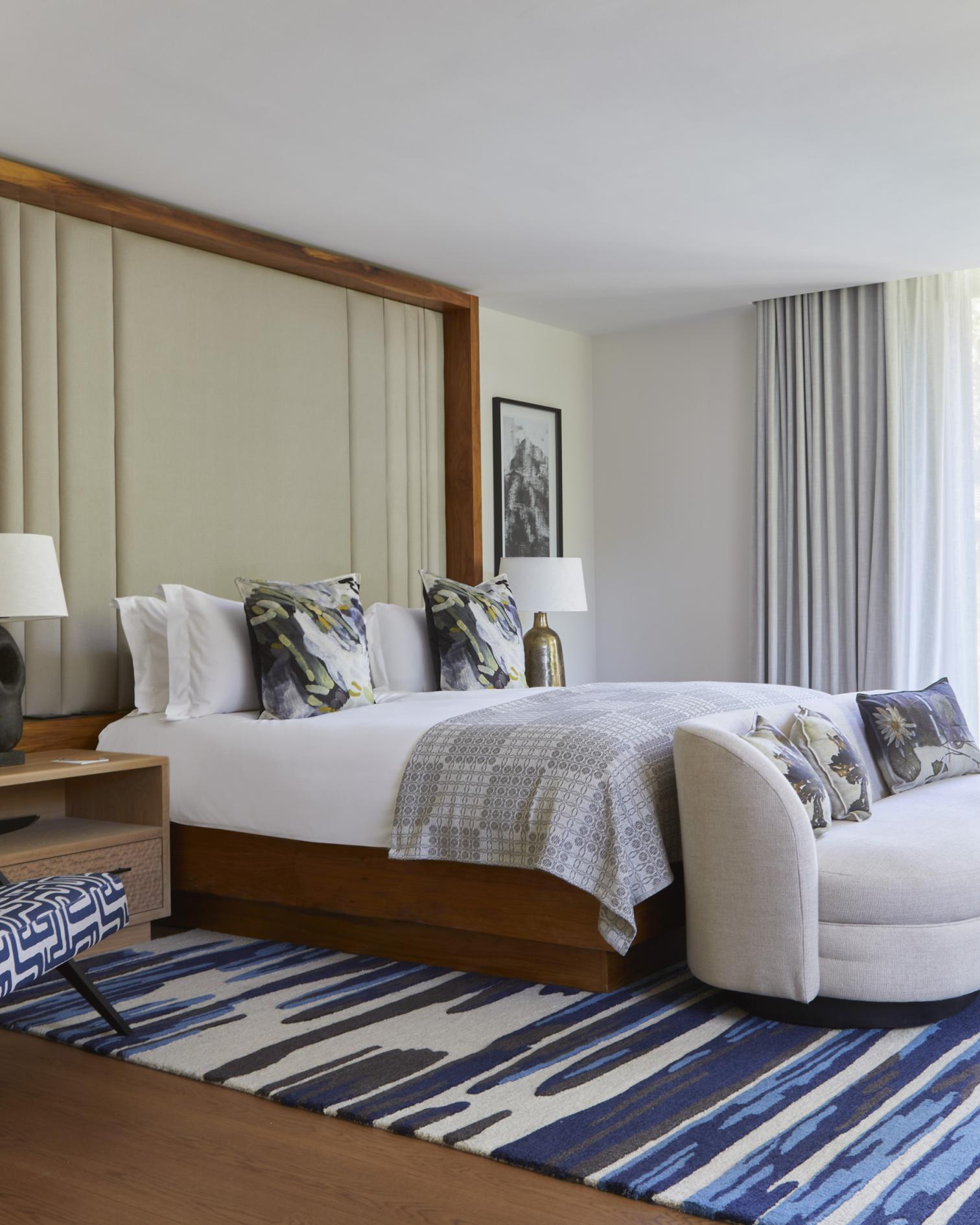 Island Superior King Room