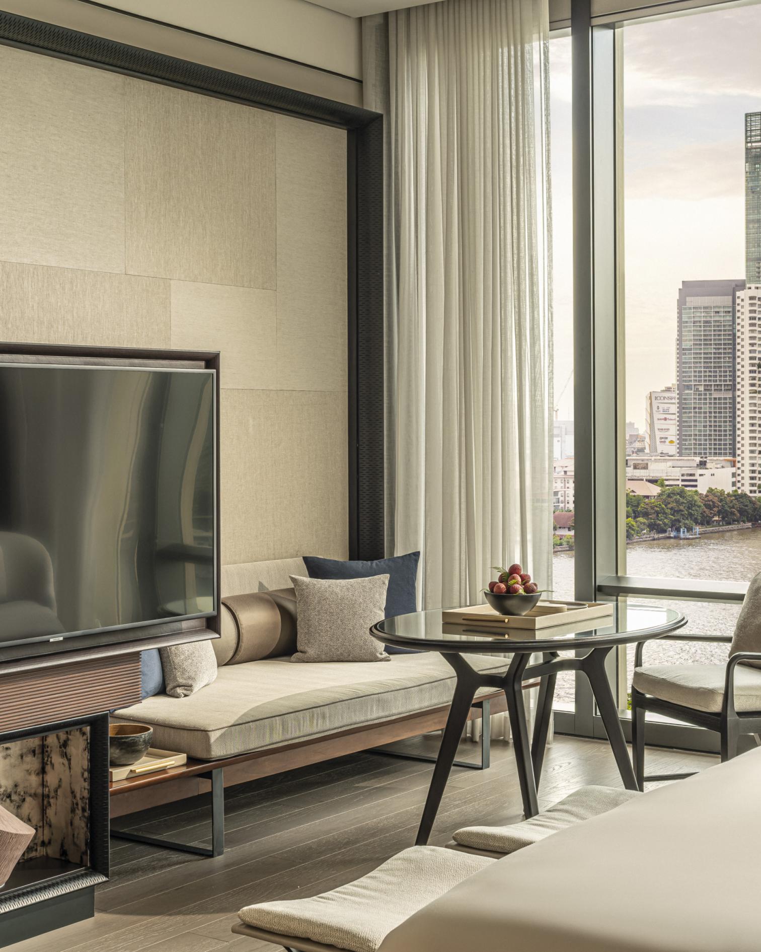 Deluxe Riverview Room