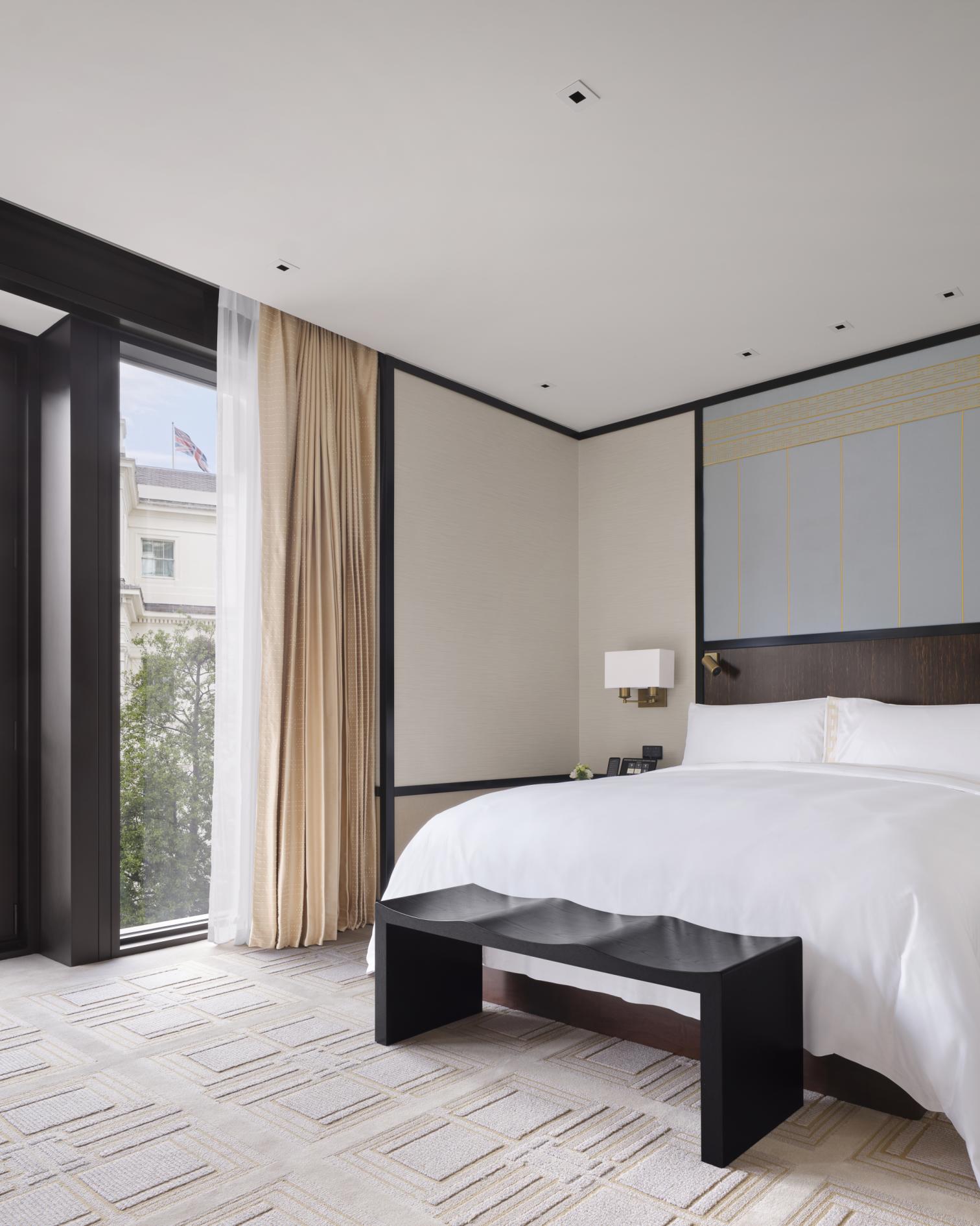 Grand Premier Park Suite
