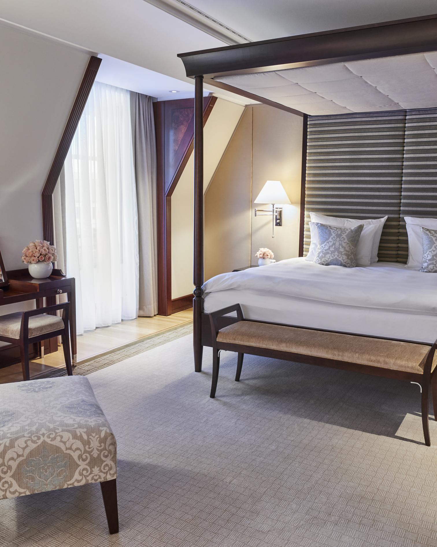 Brandenburg Gate Deluxe Suite