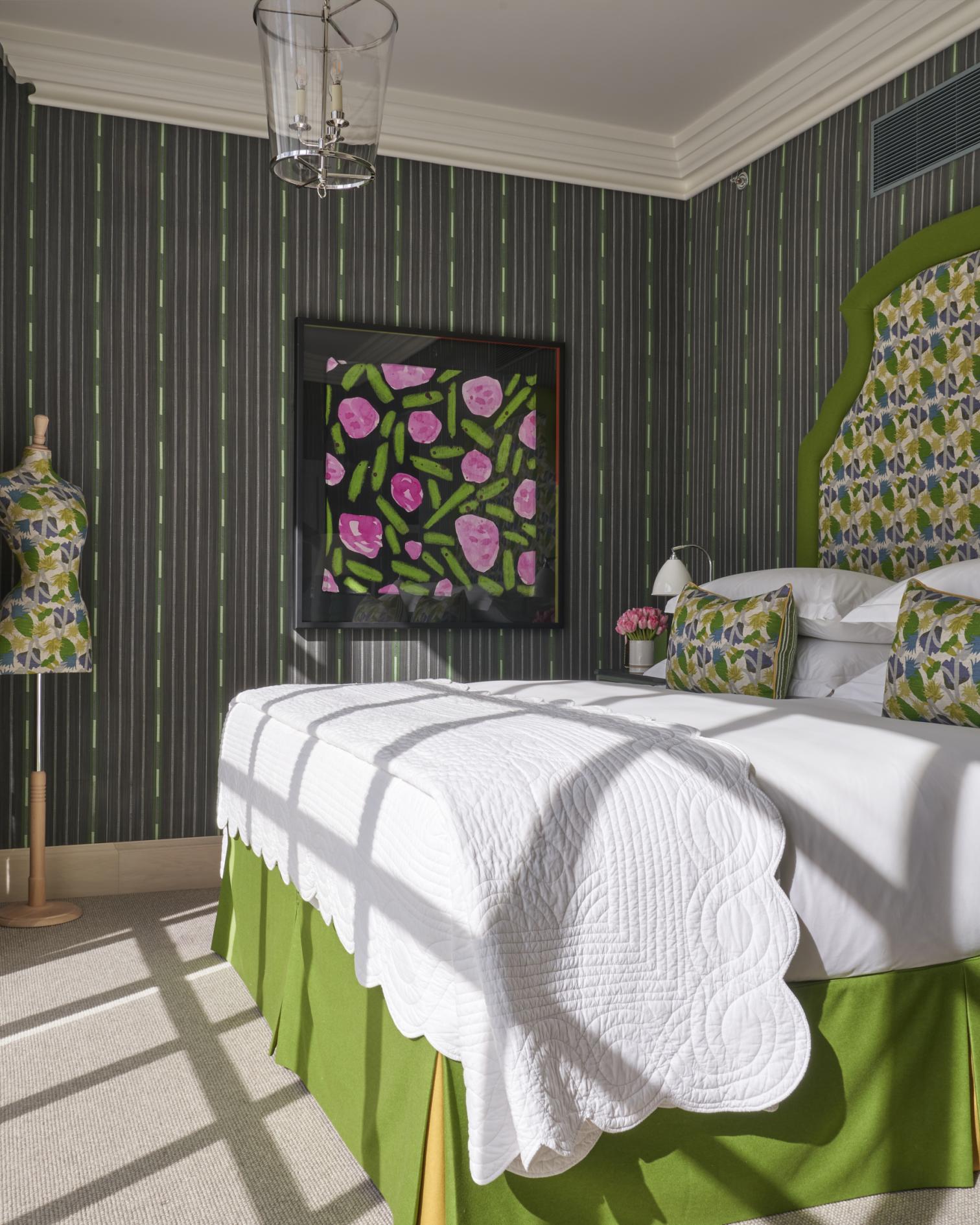 Deluxe One Bedroom Suite