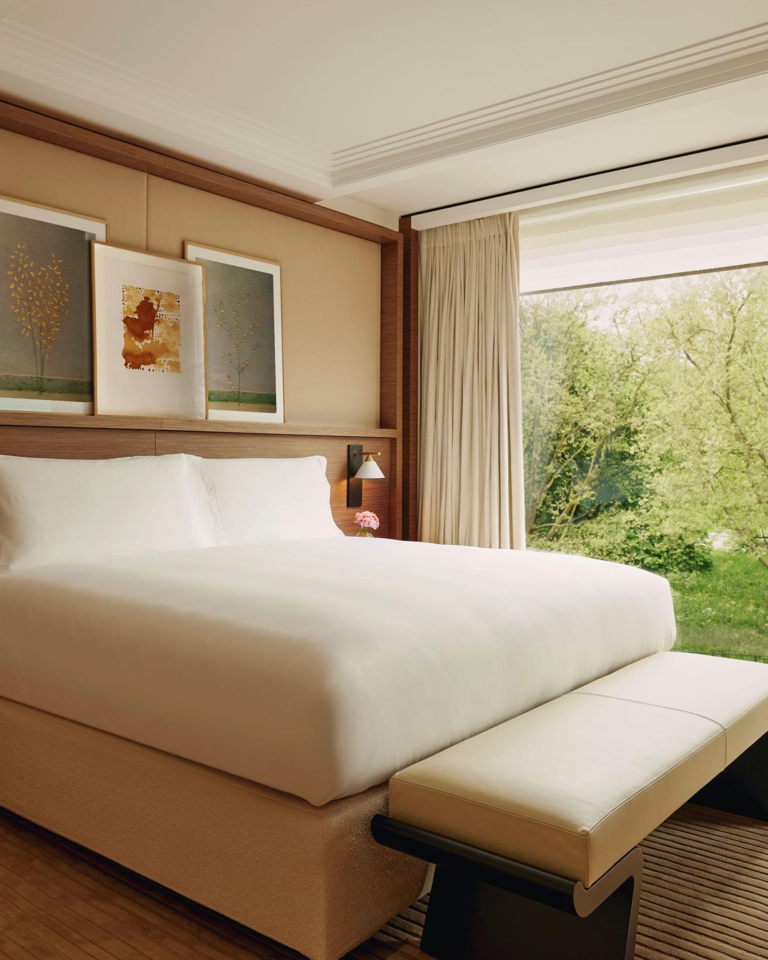 Deluxe Park Junior Suite