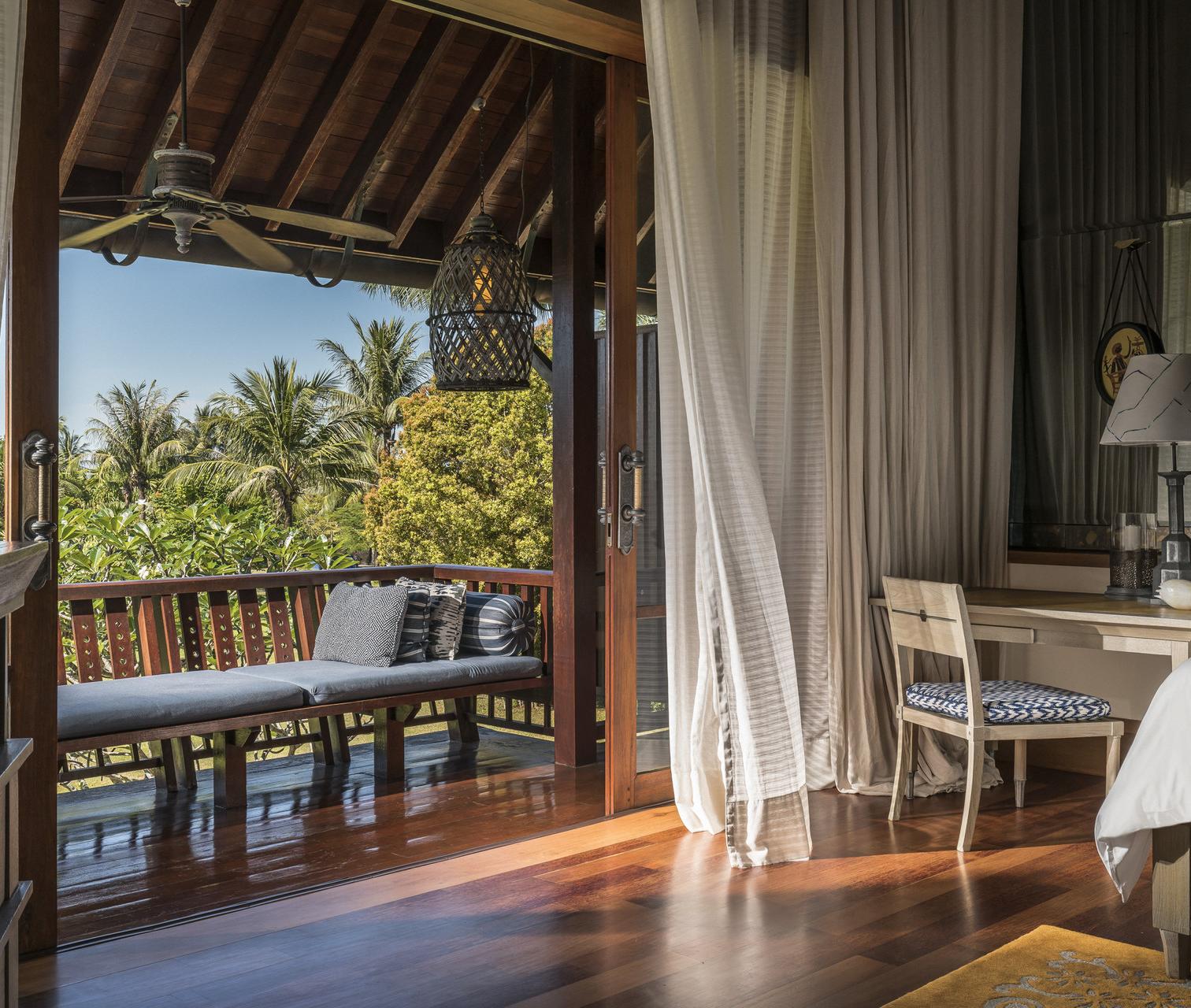 Deluxe Garden View Upper Floor Pavilion
