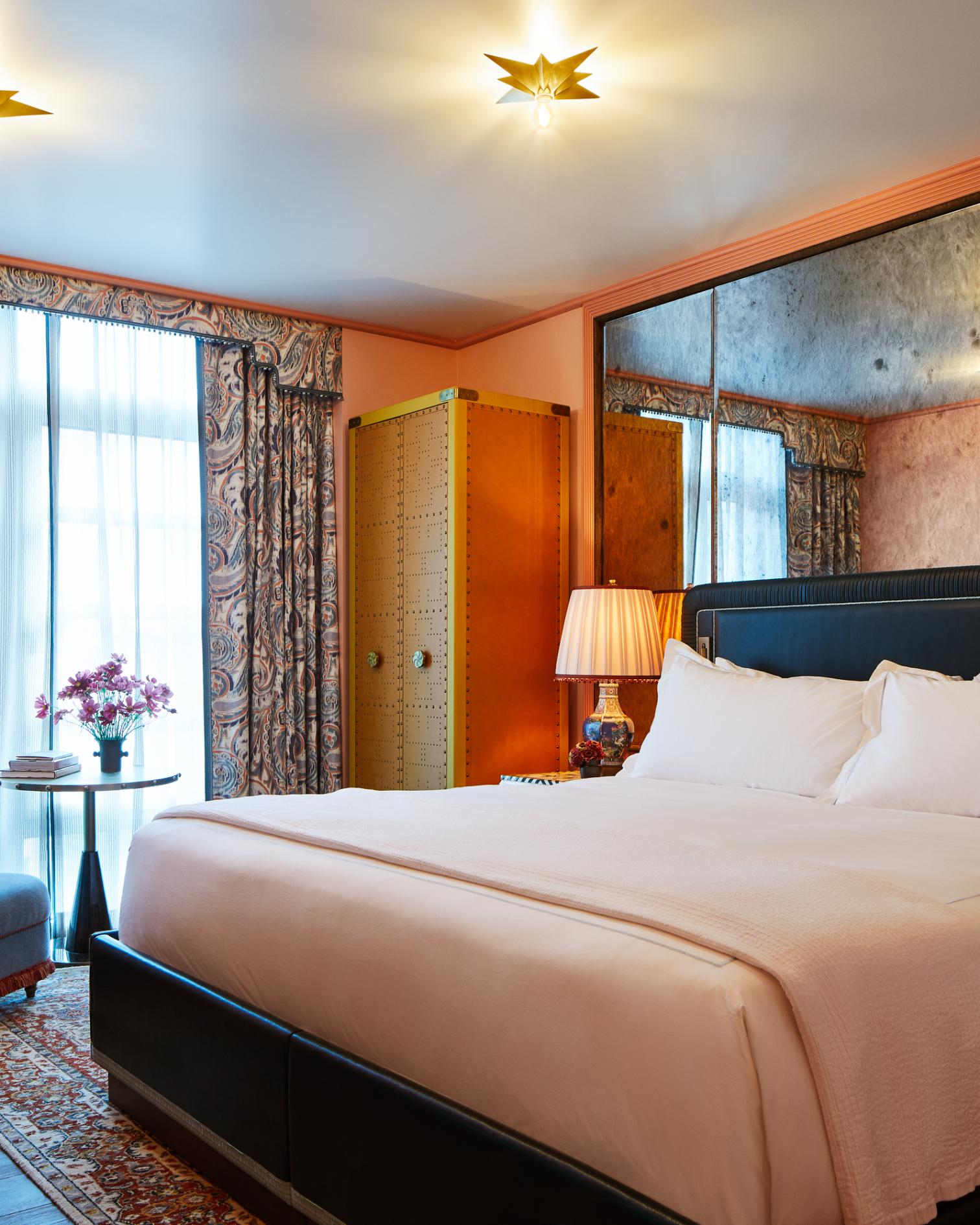 Nomad Room
