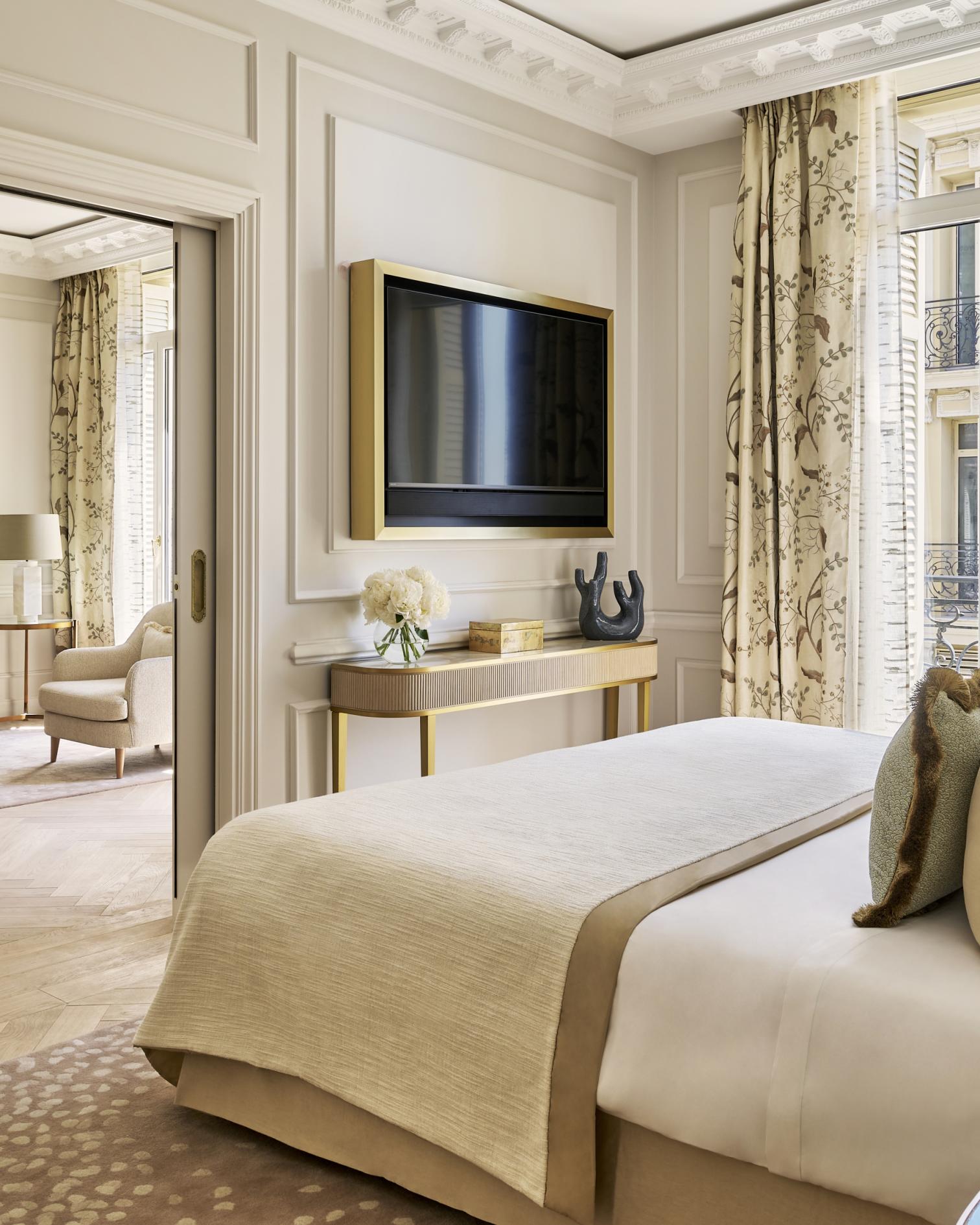 Prestige Suite - City or Courtyard View
