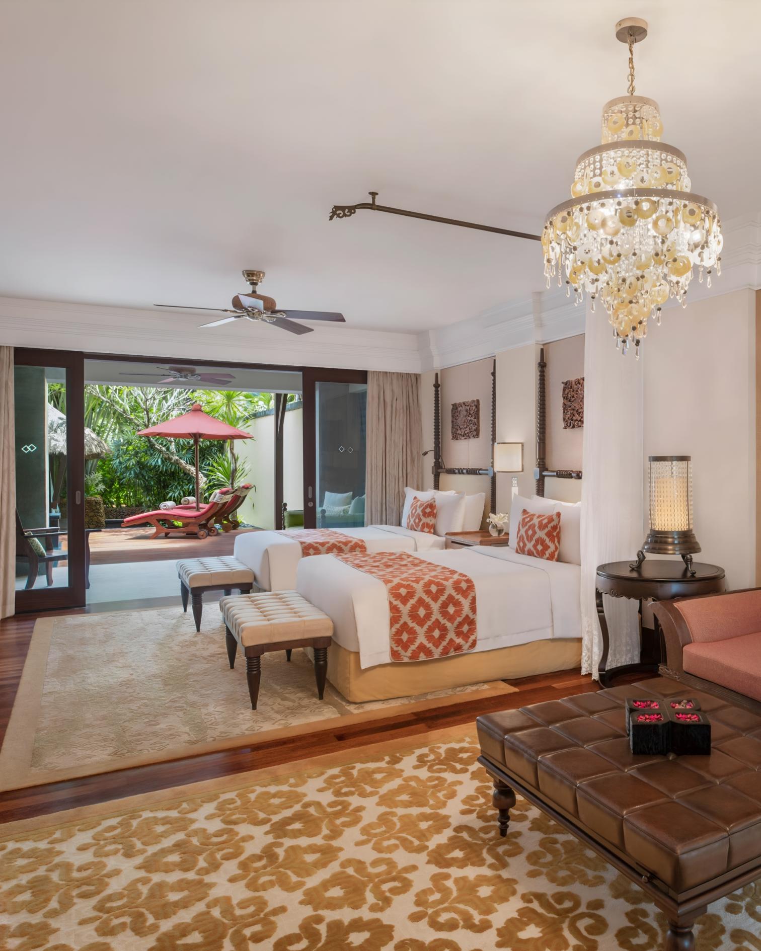 St. Regis Pool Suite