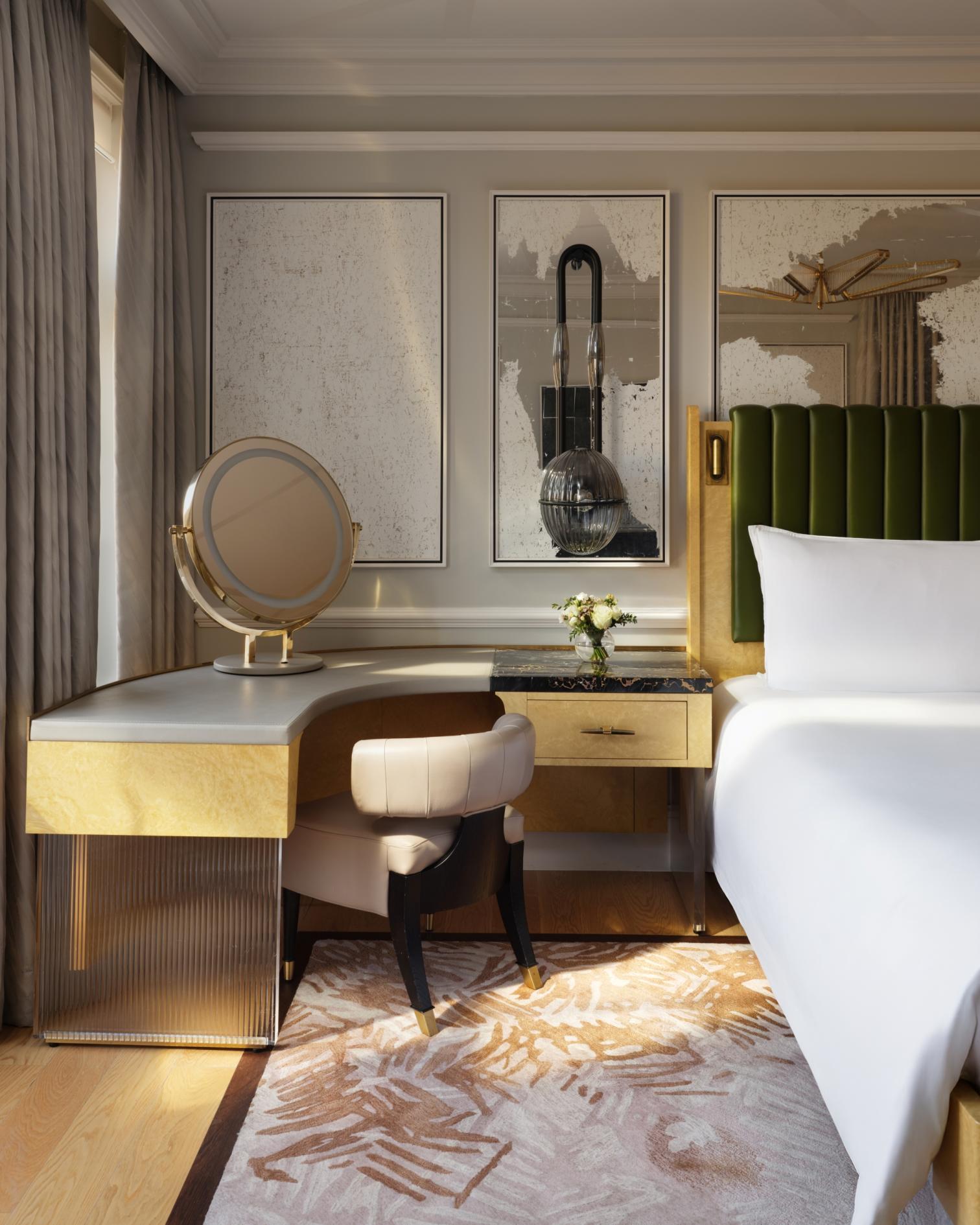 Hyde Park Suite