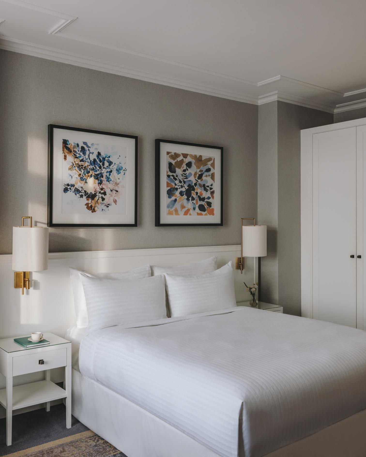 Fairmont City View Room