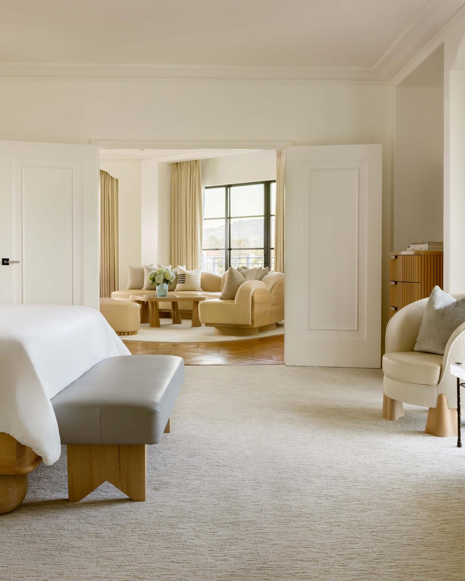 Hollywood Suite