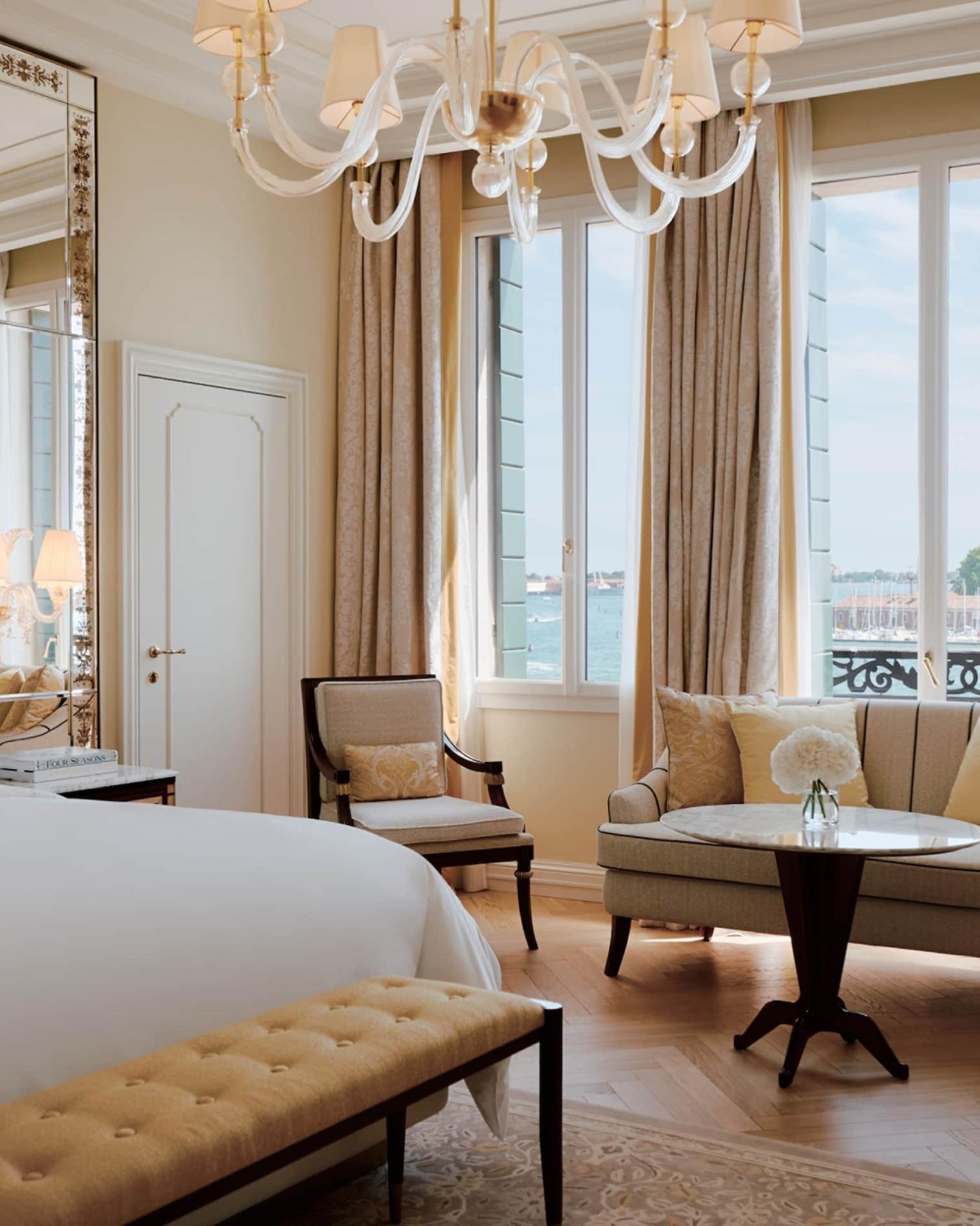 Premium Lagoon view room