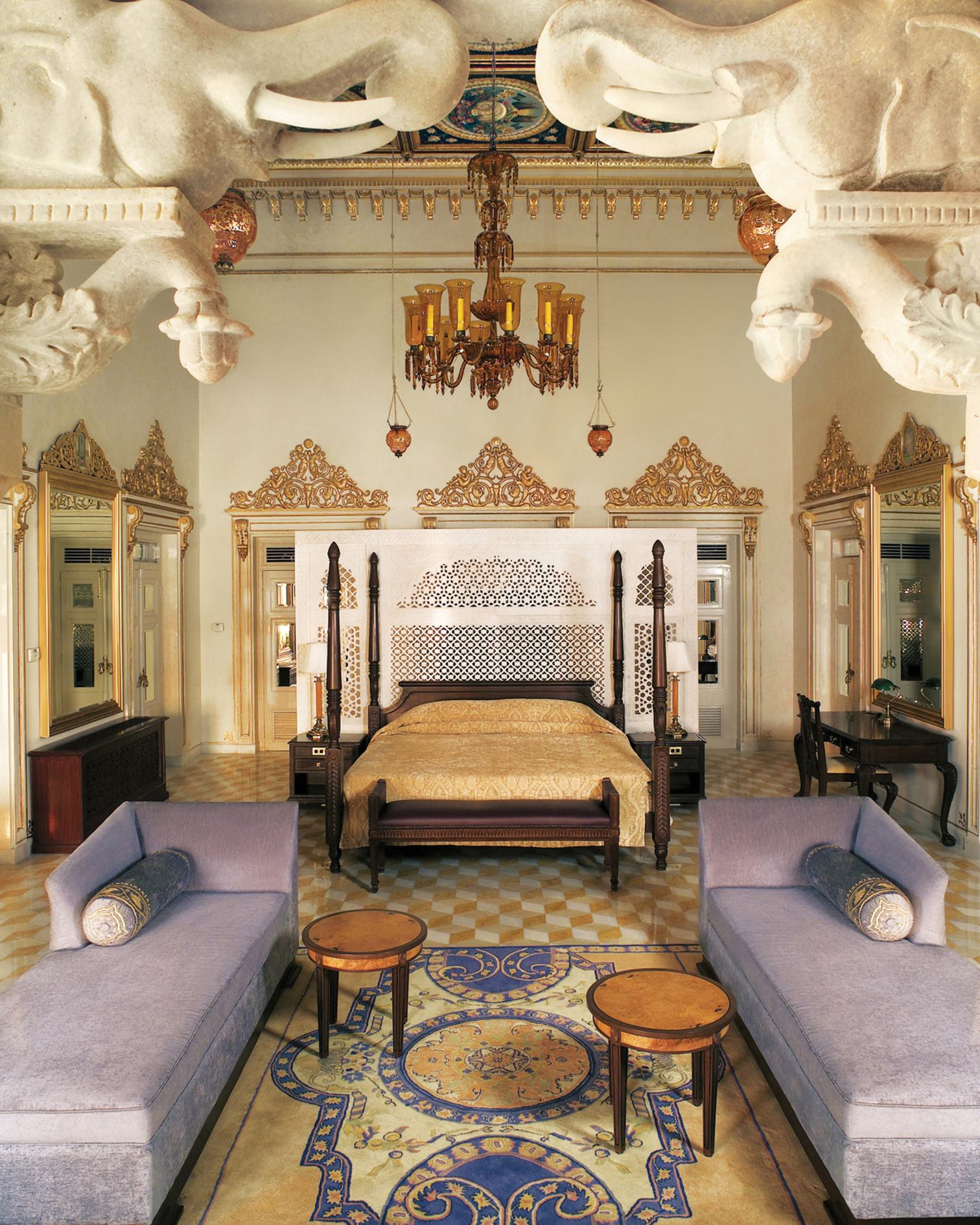 Grand Royal Suites