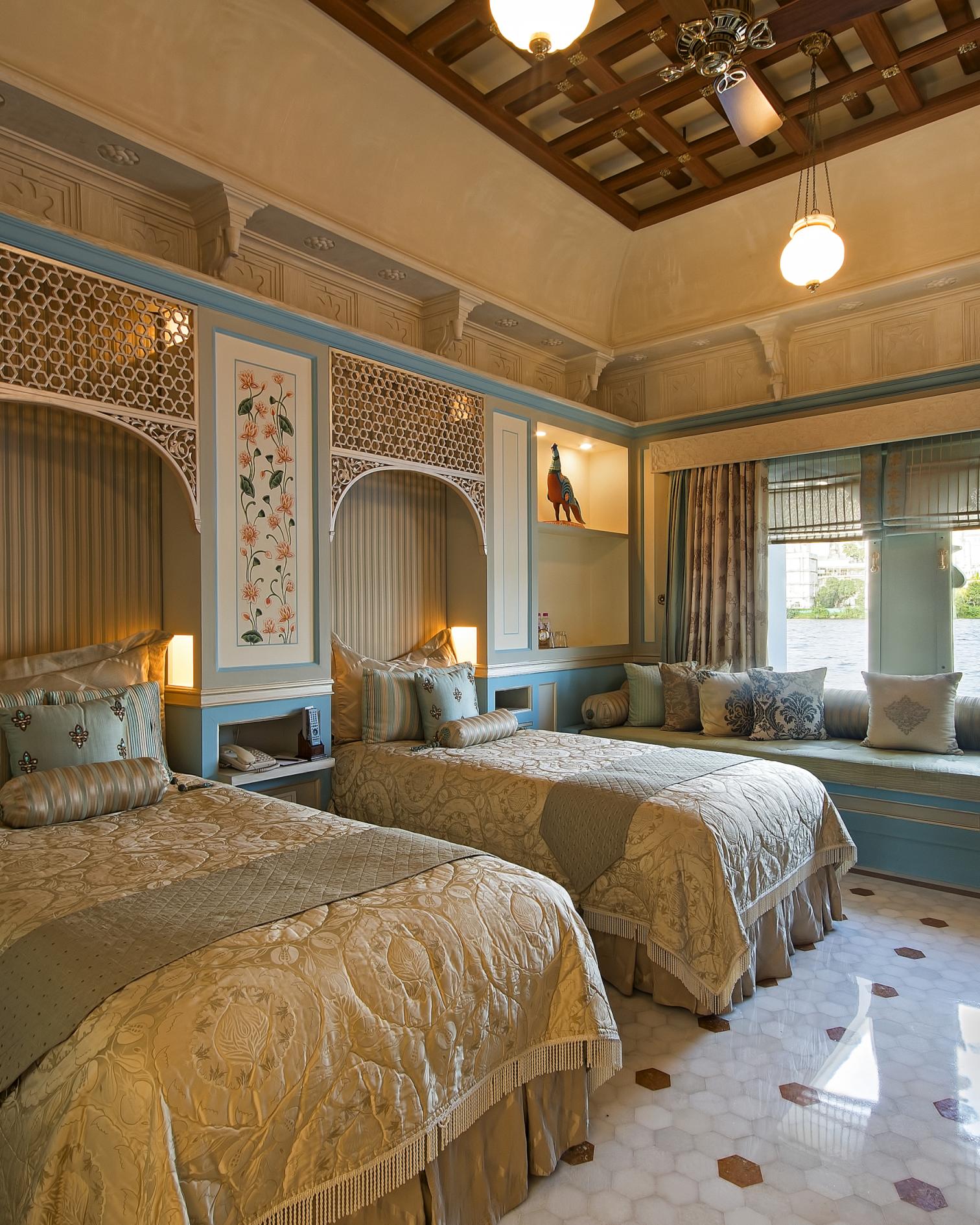 Luxury Room Lake View