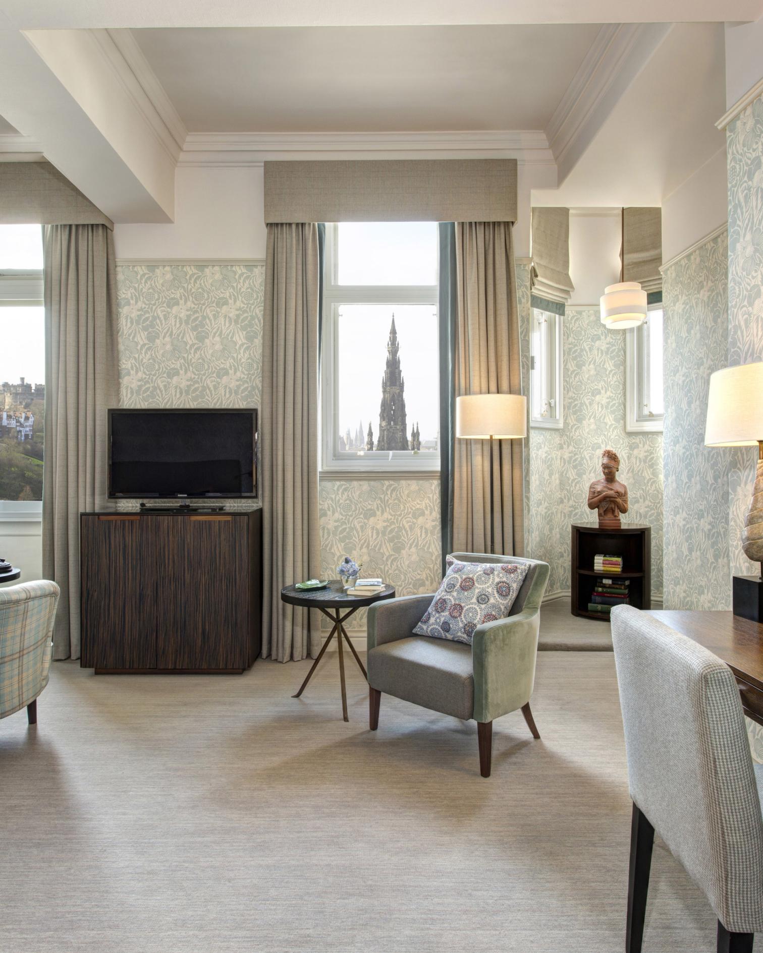Deluxe Castle View Room