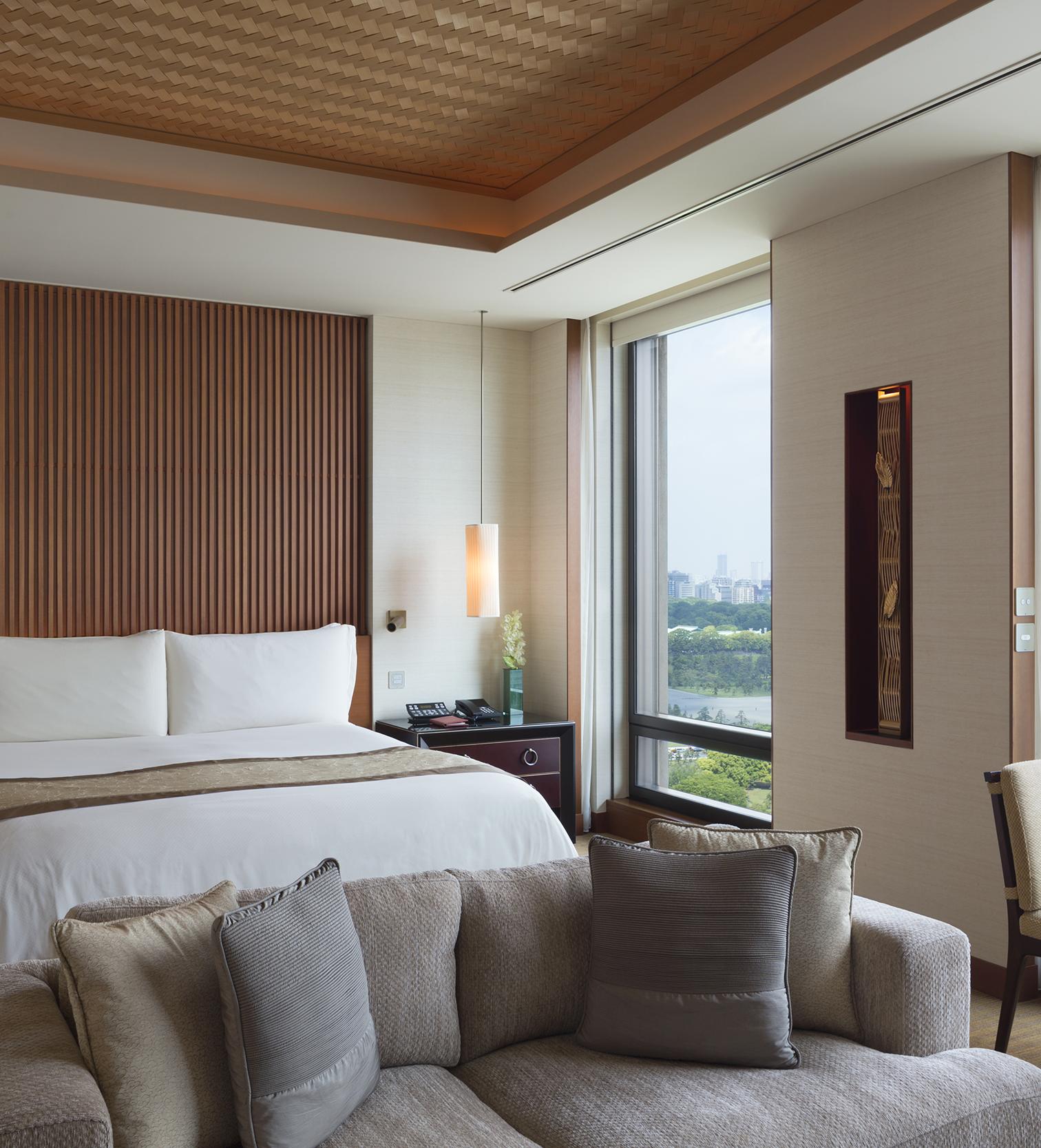 Grand Premier Garden Room