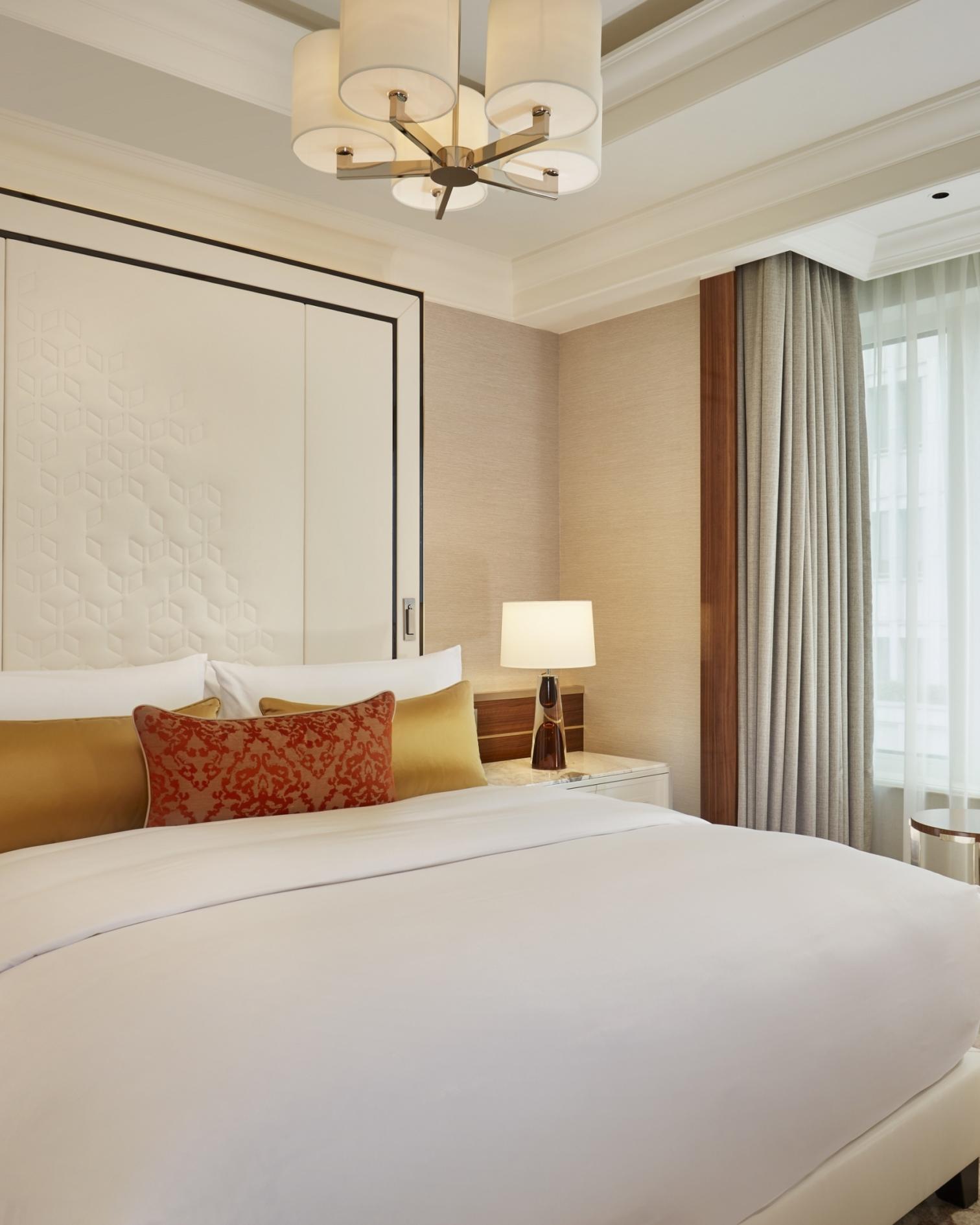 The Ritz-Carlton Suite
