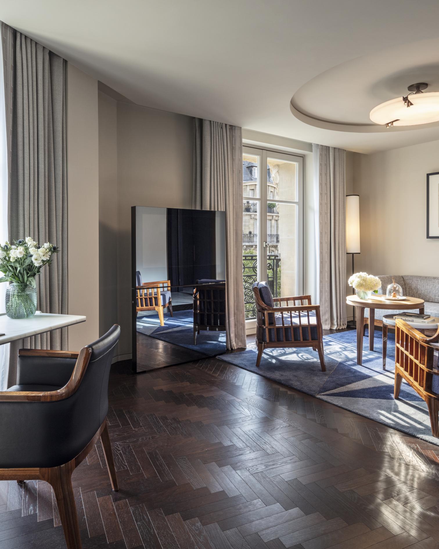 Deluxe Suite