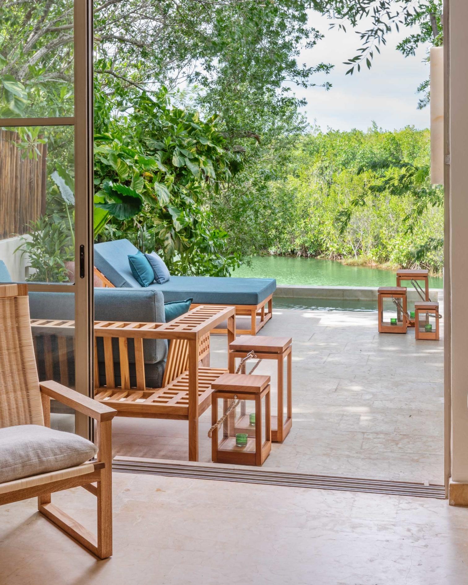 Beachside Lagoon View Suite