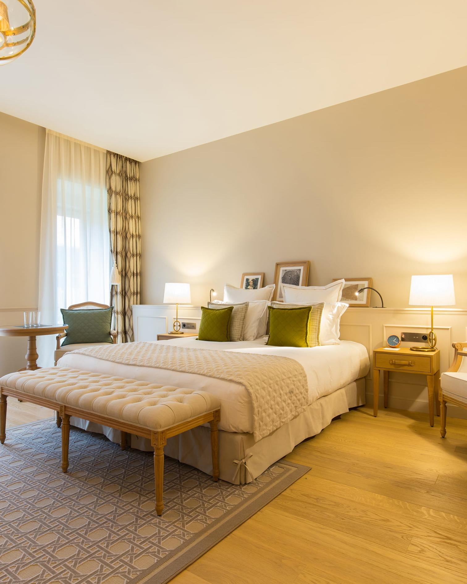 Premier Room