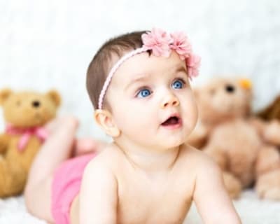 feature top baby names