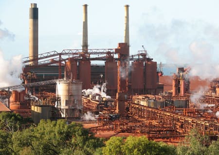 Qld_Alumina_Refinery_QAL_2008.jpg