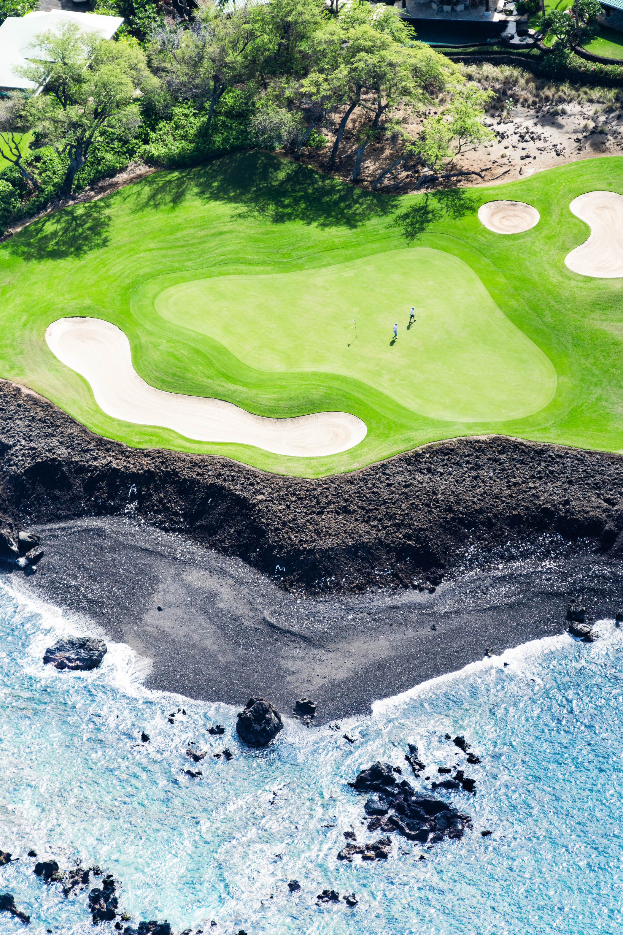 Hole 7 Vertical, Mauna Lani Golf Course, Hawai'i | Gray Malin