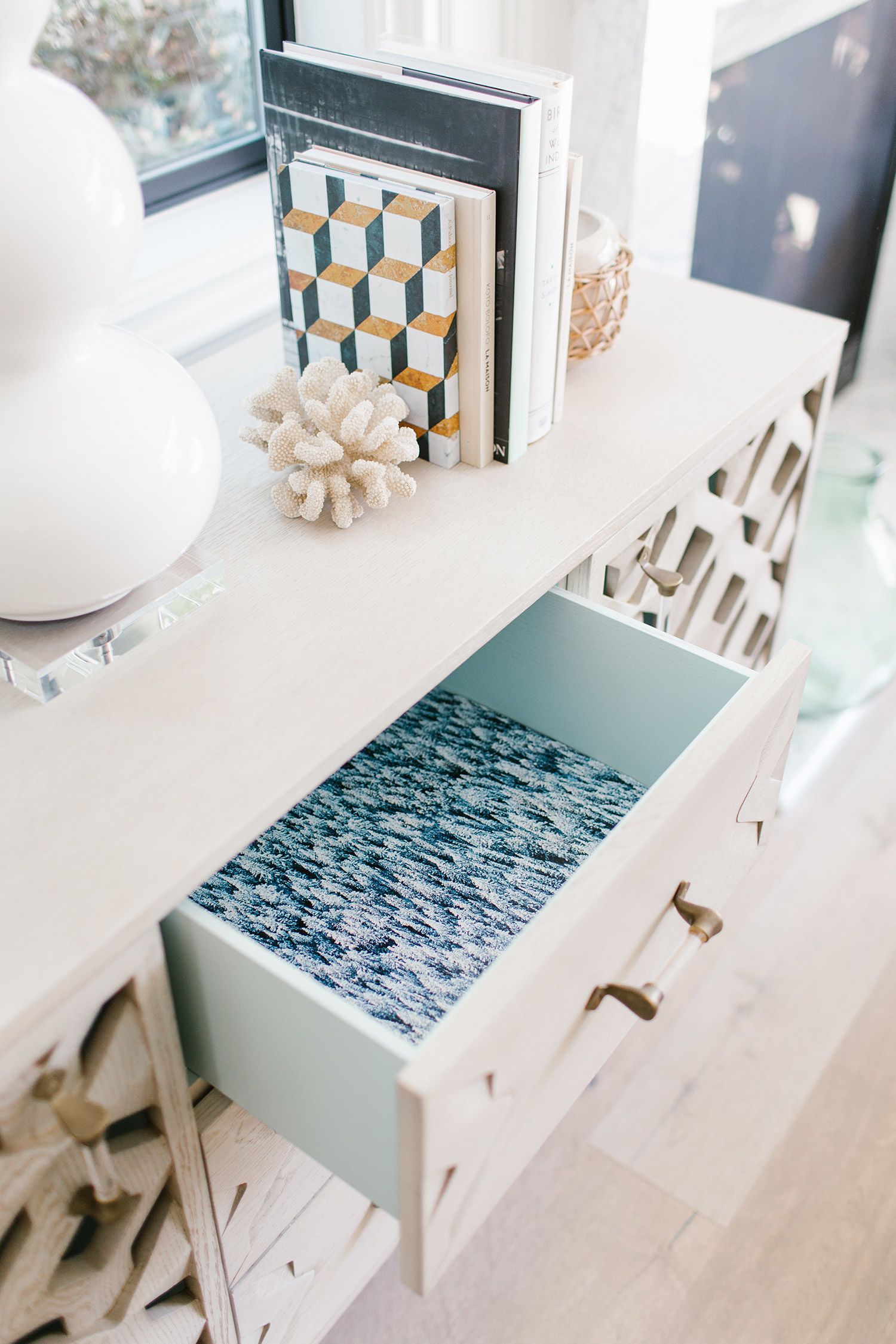 Wallpaper Hack: Drawer Liners