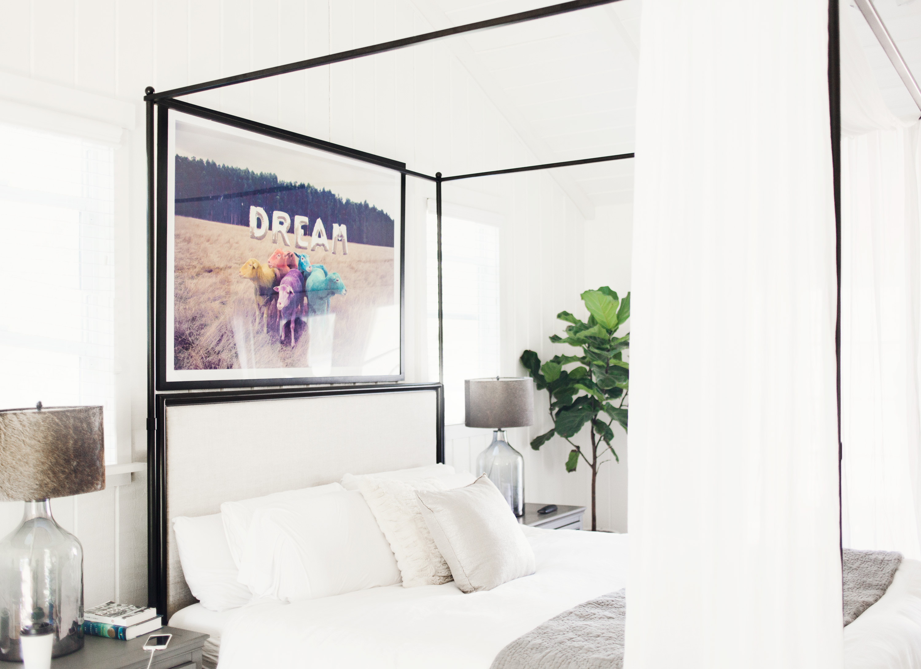 Brody Jenner and Kaitlynn Carter bedroom