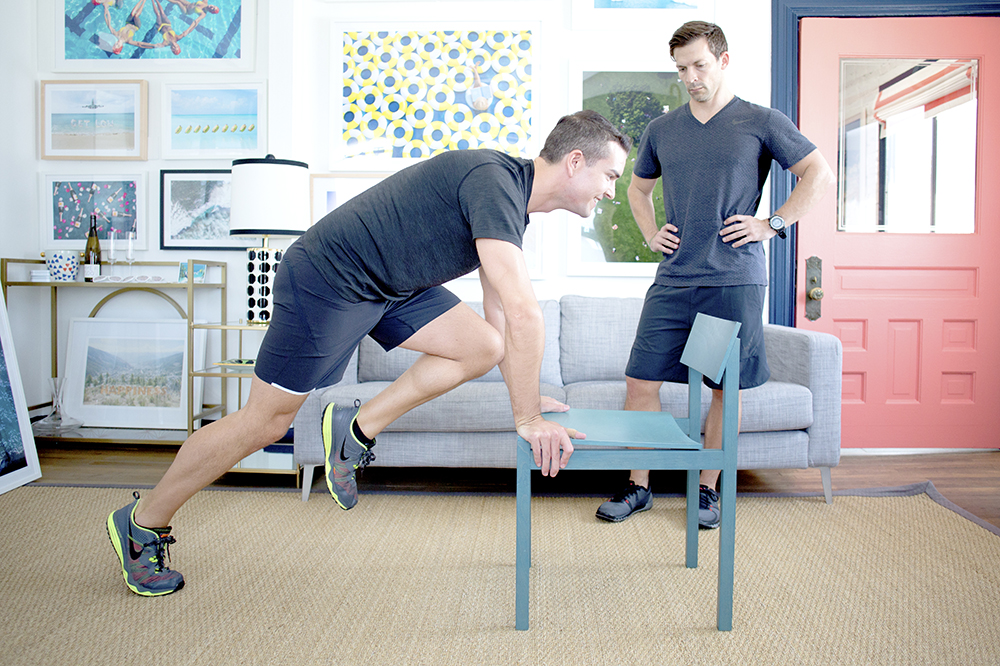 Hotel Room Workout: Cardio Burst Mountain Climbers