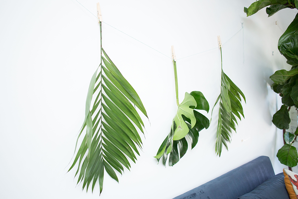 How to Decorate with Palm Leaves: Garland DIY